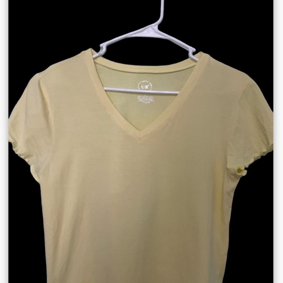 Urban real sunshine yellow crop top size L, super cute and comfortable - Picture 3 of 5
